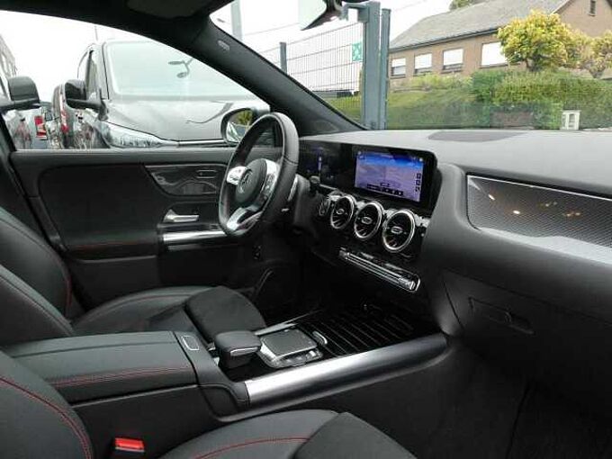 Mercedes-Benz GLA 200 AMG Line 165pk Camera Elek Koffer '21 22000km (10692)