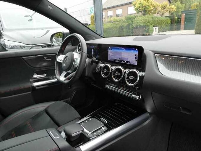 Mercedes-Benz GLA 200 AMG Line 165pk Camera Elek Koffer '21 22000km (10692)