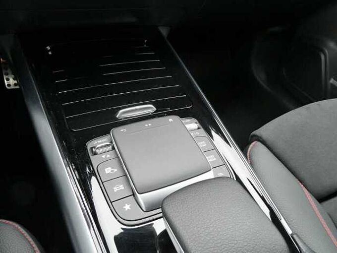 Mercedes-Benz GLA 200 AMG Line 165pk Camera Elek Koffer '21 22000km (10692)