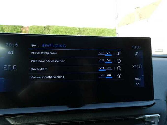 Peugeot 5008 1.2 i benzine 130pk 7plaats Allure Camera ACC BLIS '24 22000km (12391)