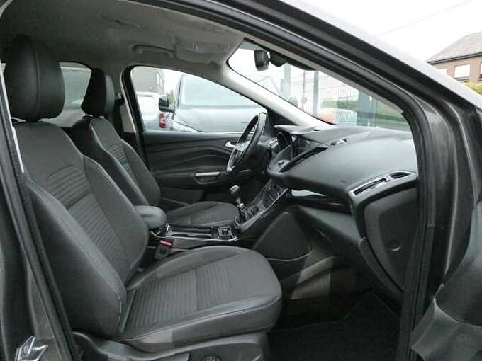 Ford Kuga 1.5i 150pk TITANIUM luxe '18 (75794)