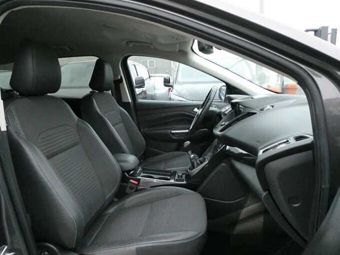 Ford Kuga 1.5i 150pk TITANIUM luxe '18 (75794)