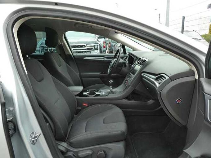 Ford Mondeo Break 1.6 TDCi 115pk Titanium '15 158000km (81825)