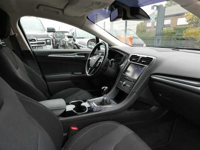 Ford Mondeo Break 1.6 TDCi 115pk Titanium '15 158000km (81825)