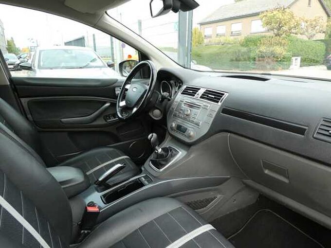 Ford Kuga 2.0 TDCi 136pk Titanium Luxe Leder '12 269000km (07457)