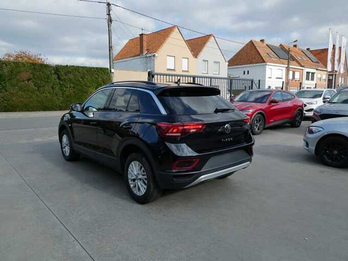 Volkswagen T-Roc 1.0 TSi 115pk Business Luxe '25 20000km (30527)