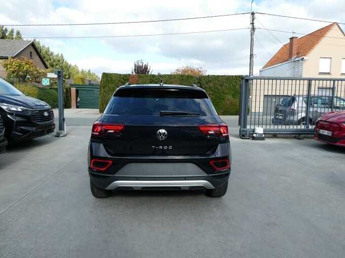Volkswagen T-Roc 1.0 TSi 115pk Business Luxe '25 20000km (30527)
