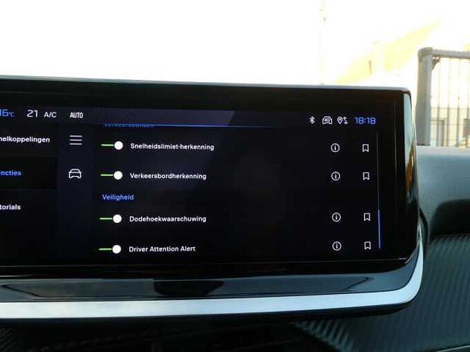 Peugeot 208 1.2 i benzine 100pk Allure 02/2024 23000km (16898)