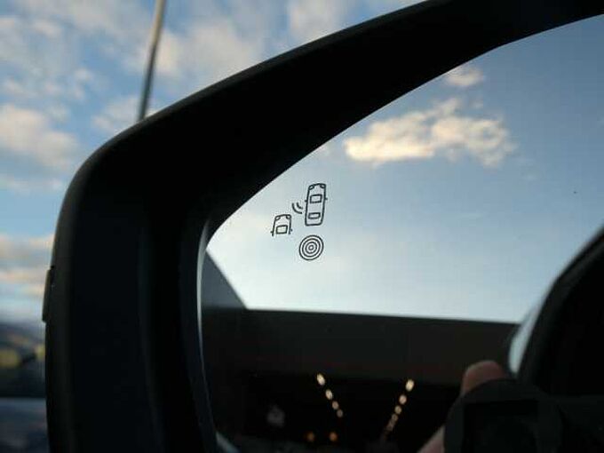 Peugeot 208 1.2 i benzine 100pk Allure 02/2024 23000km (16898)