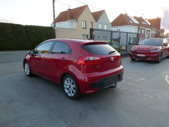 Kia Rio 1.2 i benzine 85pk 5d Business Luxe Camera '16 133000km (92591)