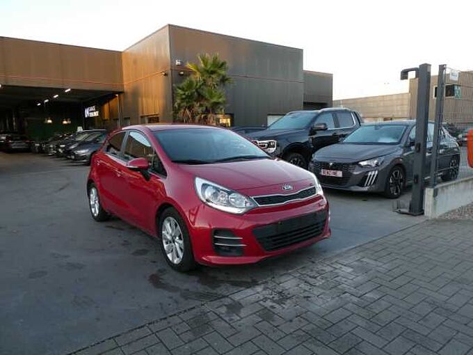 Kia Rio 1.2 i benzine 85pk 5d Business Luxe Camera '16 133000km (92591)