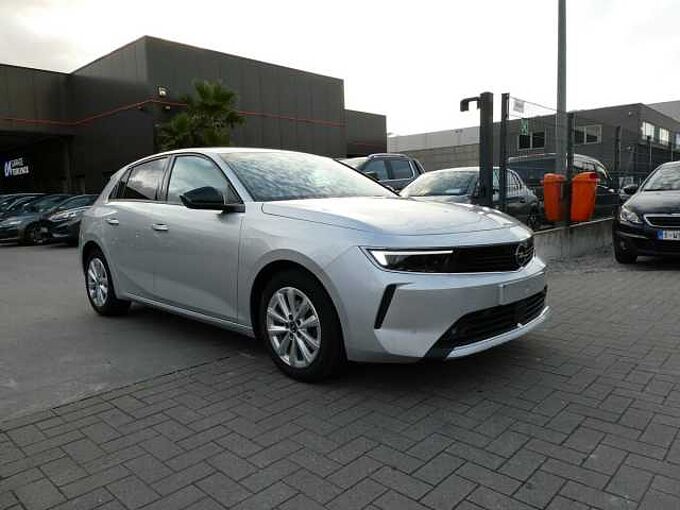 Opel Astra 5d 1.2 i benzine 110pk Business '23 53000km (09657)