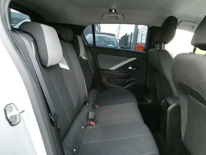 Opel Astra 5d 1.2 i benzine 110pk Business '23 53000km (09657)