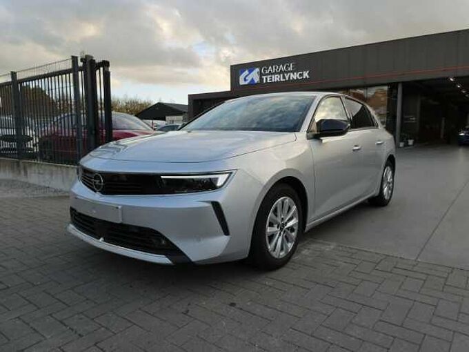 Opel Astra 5d 1.2 i benzine 110pk Business '23 53000km (09657)