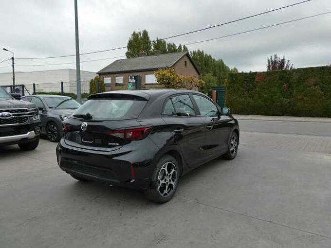 MG MG3 1.5 i 115pk Comfort stockwagen 09/2025 20km (11833)