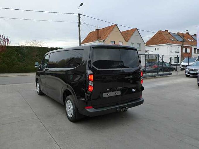 Ford Transit Custom 320L L2 2.0 TDCi 136pk 3pl Trend Luxe Trekhaak STOCK (83617)