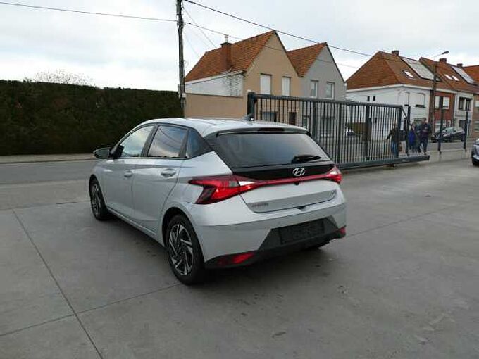Hyundai i20 1.0 T-GDi MHEV 120pk Automaat Business Camera '23 60000km (50191)