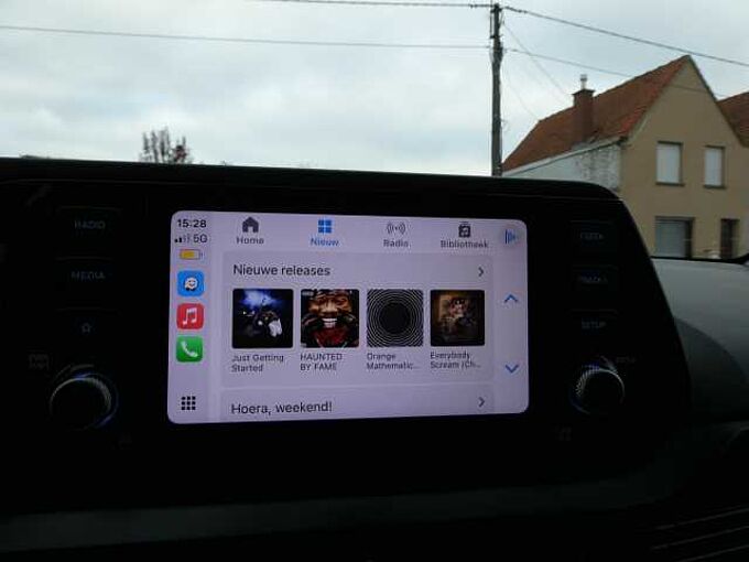 Hyundai i20 1.0 T-GDi MHEV 120pk Automaat Business Camera '23 60000km (50191)