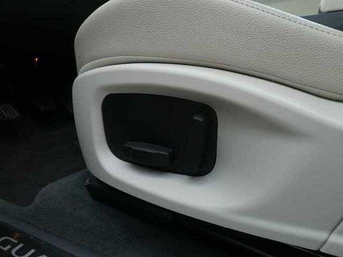 Jaguar E-Pace S 2.0 D 150pk Leder Camera Trekhaak '18 31000km (37105)