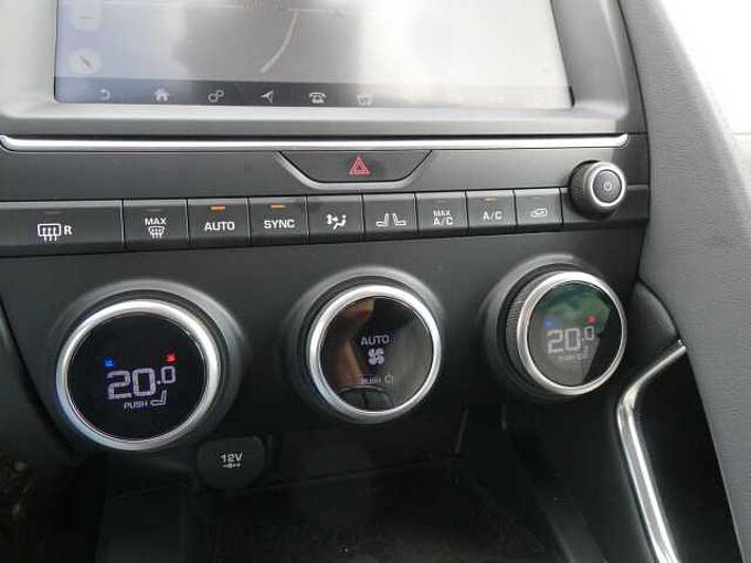 Jaguar E-Pace S 2.0 D 150pk Leder Camera Trekhaak '18 31000km (37105)