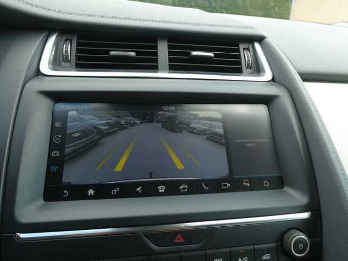Jaguar E-Pace S 2.0 D 150pk Leder Camera Trekhaak '18 31000km (37105)
