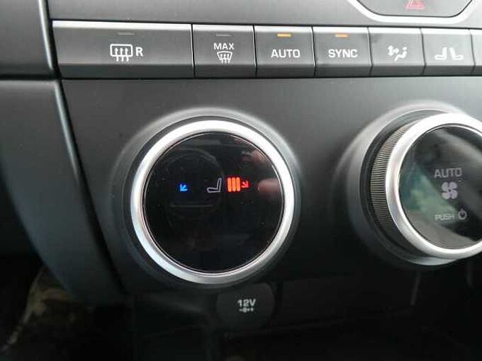 Jaguar E-Pace S 2.0 D 150pk Leder Camera Trekhaak '18 31000km (37105)