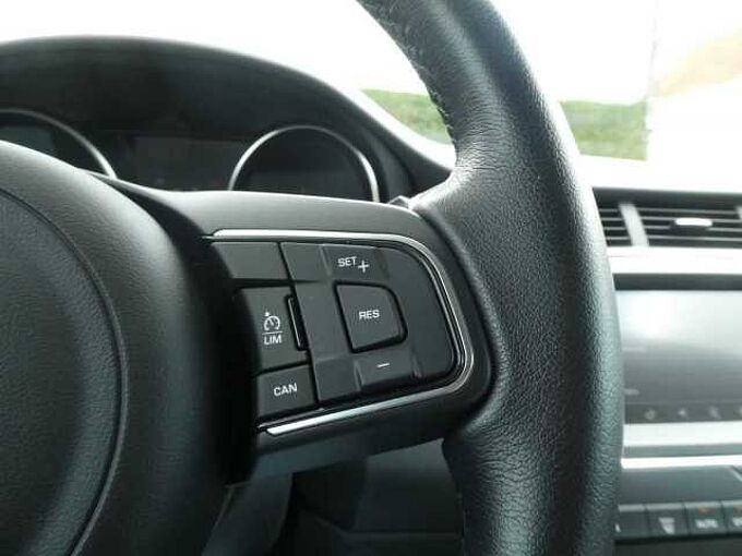 Jaguar E-Pace S 2.0 D 150pk Leder Camera Trekhaak '18 31000km (37105)