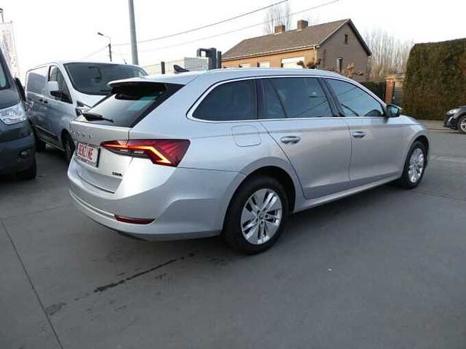 SKODA Octavia Break 1.0 i MHEV 110pk Automaat Business Luxe Trekhaak '21 74000km (27903)