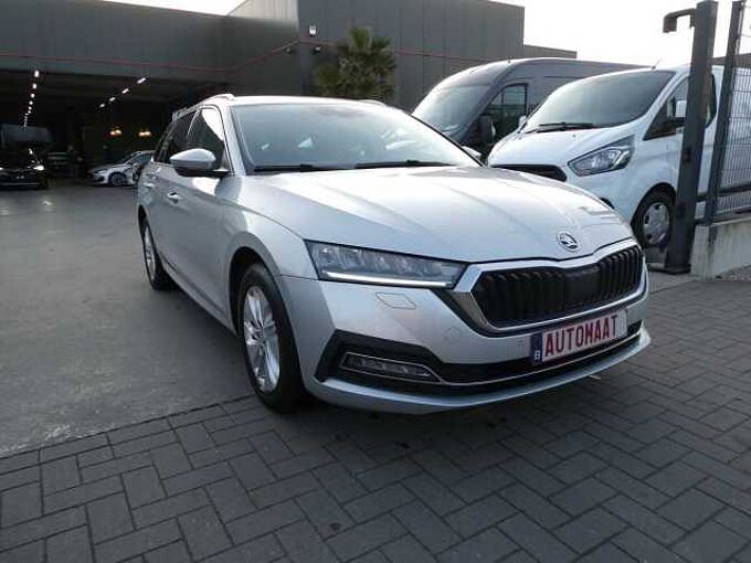 SKODA Octavia Break 1.0 i MHEV 110pk Automaat Business Luxe Trekhaak '21 74000km (27903)