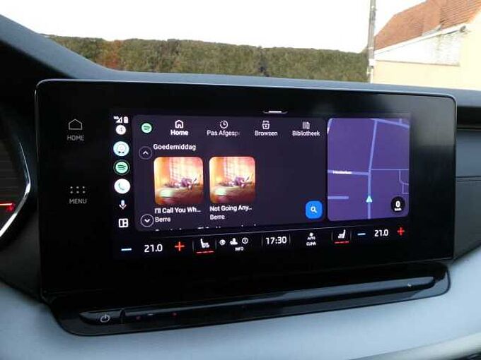 SKODA Octavia Break 1.0 i MHEV 110pk Automaat Business Luxe Trekhaak '21 74000km (27903)