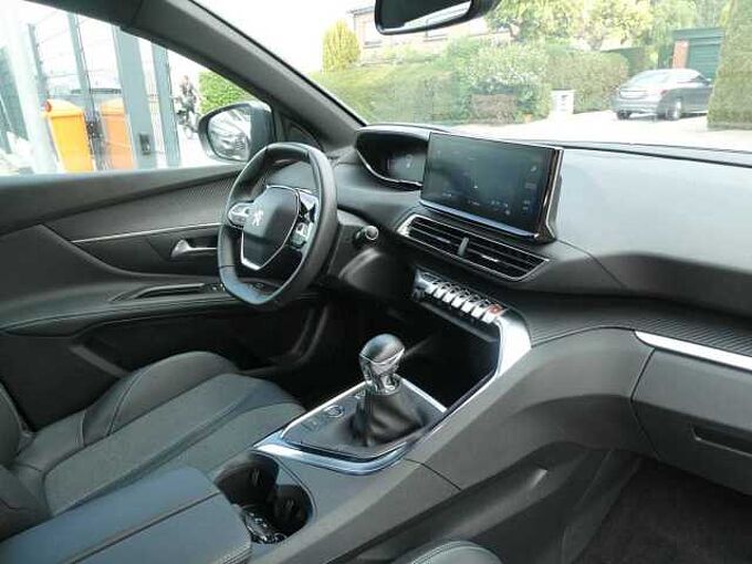 Peugeot 5008 1.2 i 130pk 7 plaatsen Allure Camera ACC BLIS '24 26000km (16294)