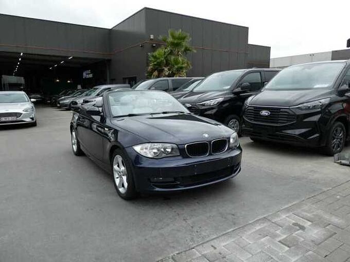 BMW 118d Cabrio 2.0D 136pk AUTOMAAT Leder '09 158000km (87800)