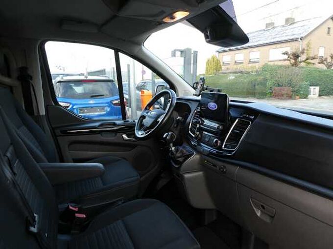 Ford Transit Custom L1 Multi-Use 6pl 2.0 TDCi 130pk Limited '20 136000km (36384)