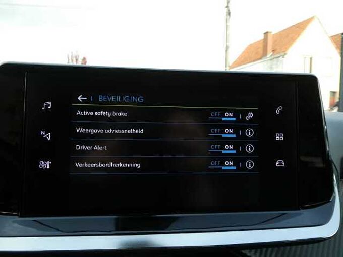 Peugeot 2008 Electric 136pk Allure '22 54000km (24208)