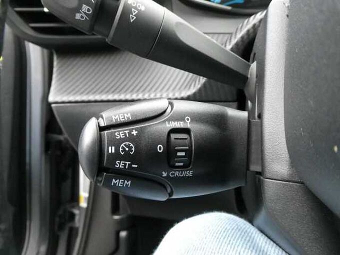 Peugeot 2008 Electric 136pk Allure '22 54000km (24172)