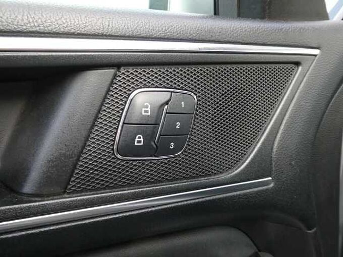 Ford S-Max 2.0 TDCi 150pk Automaat 7pl Titanium Leder Camera Trekhaak (41840)