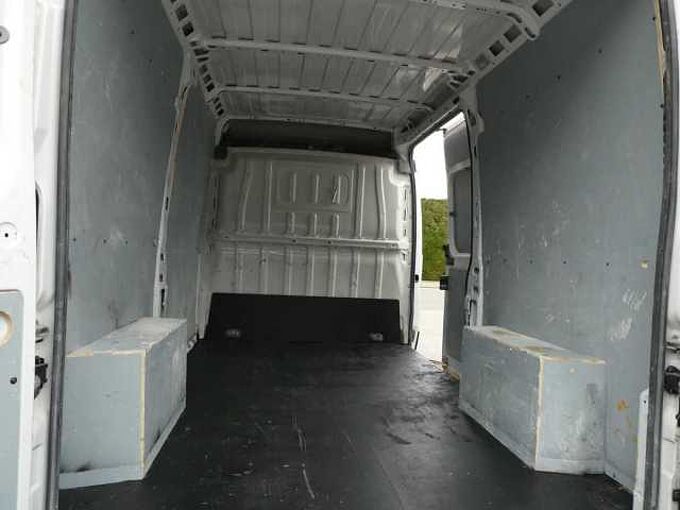 Peugeot Boxer L2-H2 2.2 HDi 140pk 3pl Business Luxe Dakrek (83241)