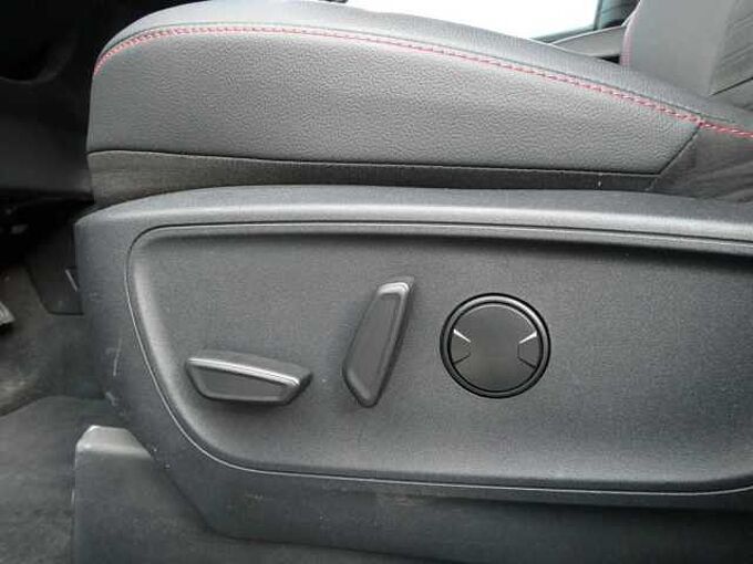 Ford Kuga ST-Line X 1.5 TDCi 120pk Automaat '22 56000km (37222)