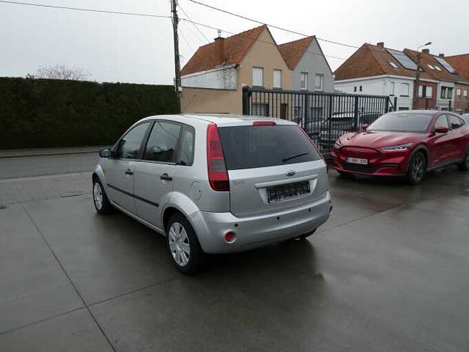 Ford Fiesta 1.4 TDCi 68pk 5d Trend Airco '05 garantie (36964)