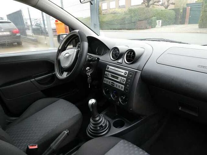 Ford Fiesta 1.4 TDCi 68pk 5d Trend Airco '05 garantie (36964)