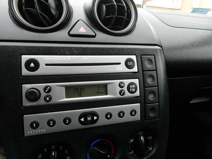 Ford Fiesta 1.4 TDCi 68pk 5d Trend Airco '05 garantie (36964)