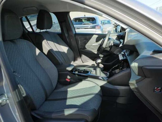 Peugeot 208 1.2 i benzine 100pk 5d Allure 360° Camera BLIS ACC '24 14000km (41003)