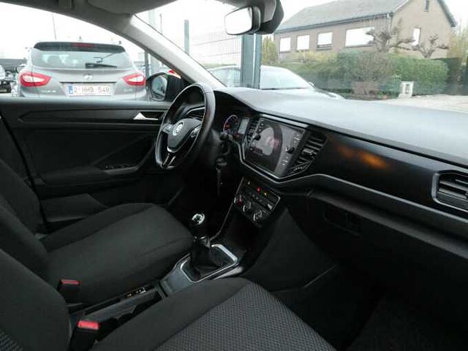 Volkswagen T-Roc 1.0 TSi 115pk Business Trekhaak Luxe '20 73000km (54116)