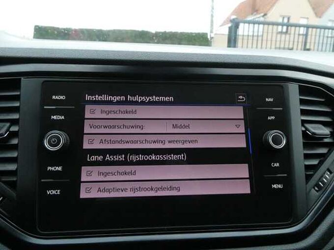 Volkswagen T-Roc 1.0 TSi 115pk Business Trekhaak Luxe '20 73000km (54116)