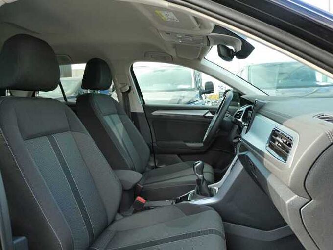 Volkswagen T-Roc 1.0 TSi 115pk Business Luxe '25 20000km (30527)