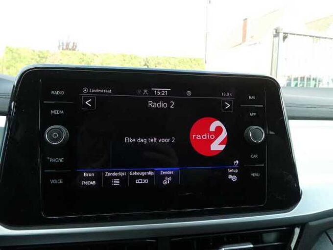 Volkswagen T-Roc 1.0 TSi 115pk Business Luxe '25 20000km (30527)