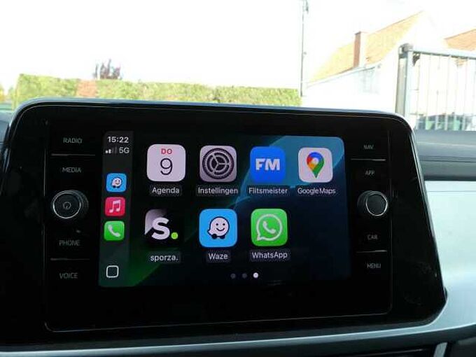 Volkswagen T-Roc 1.0 TSi 115pk Business Luxe '25 20000km (30527)