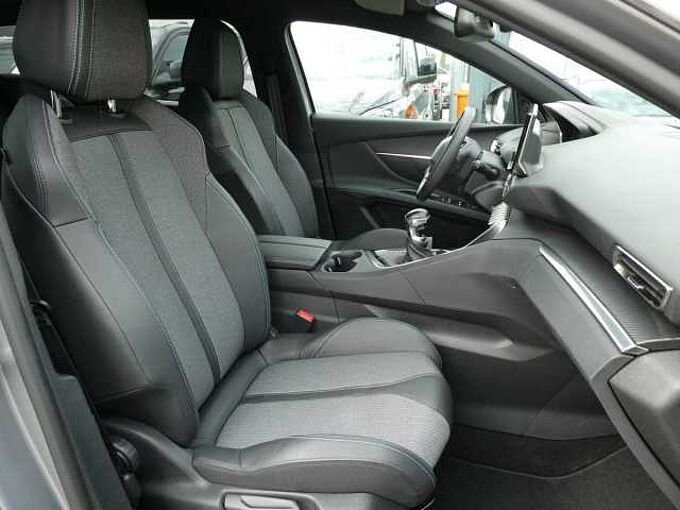 Peugeot 5008 1.2 i 130pk 7 plaatsen Allure Camera ACC BLIS '24 30000km (16622)