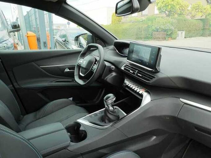 Peugeot 5008 1.2 i 130pk 7 plaatsen Allure Camera ACC BLIS '24 30000km (16622)