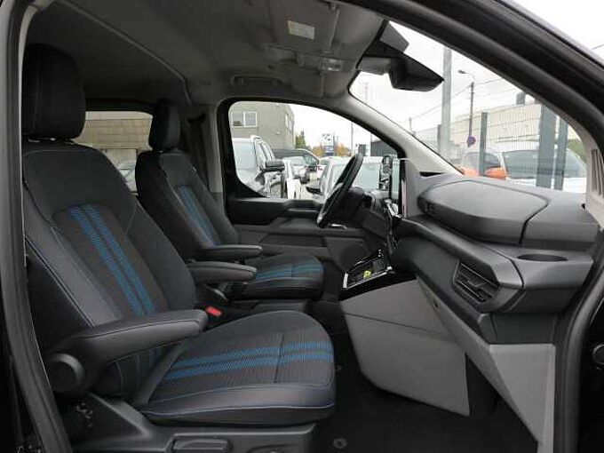 Ford Transit Custom L1 Multi-Use SPORT 5pl 2.0 TDCi 170pk Automaat STOCK